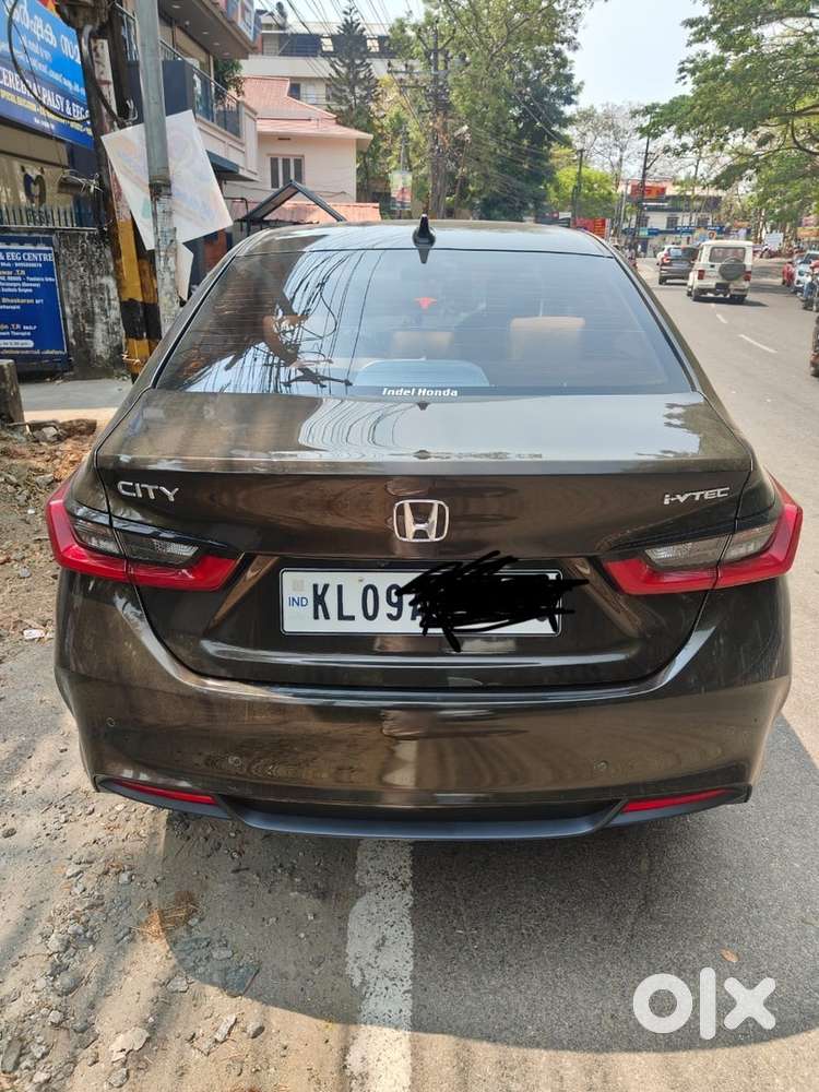 Well Maintained Car Used By A Lady Doctor