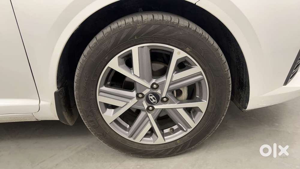 Hyundai Verna 1.5 Sx (o) Vtvt Ivt, 2023, Petrol