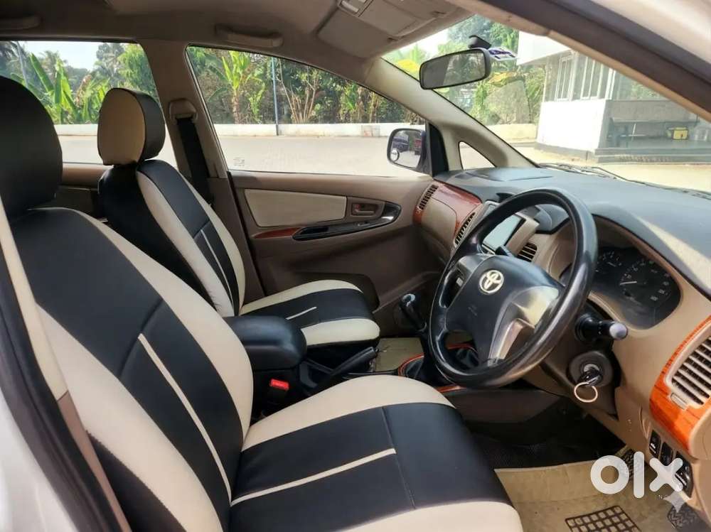 Toyota Innova 2016gx 7 Seater Diesel Good Condition