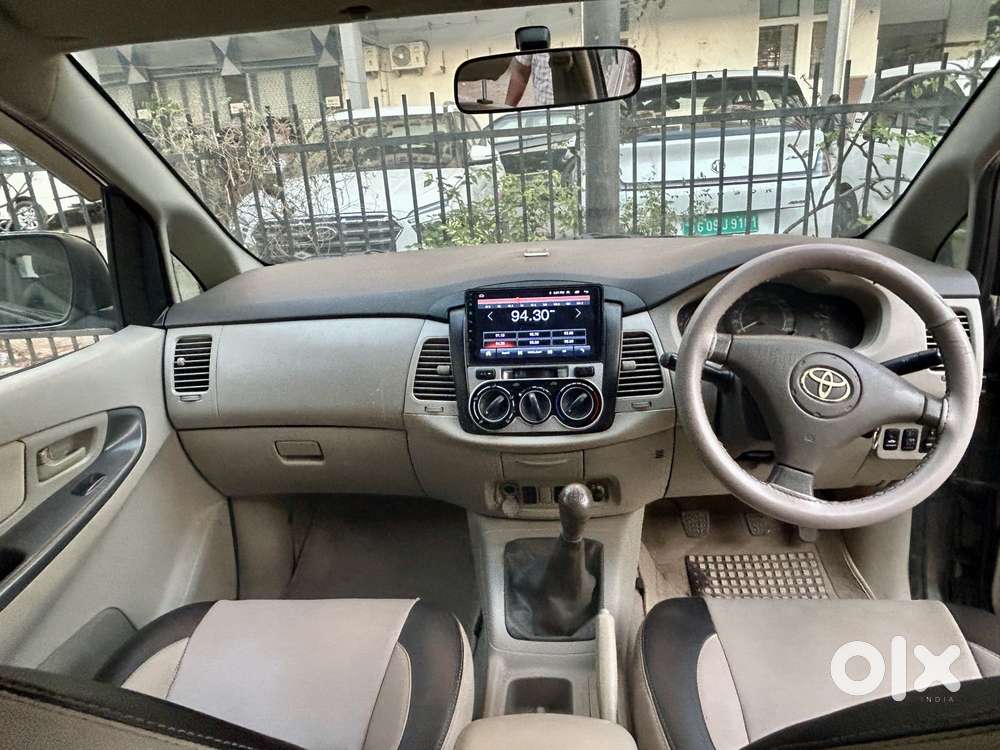 Toyota Innova 2009-2011 2.5 Gx 8 Str Bsiv, 2011, Diesel