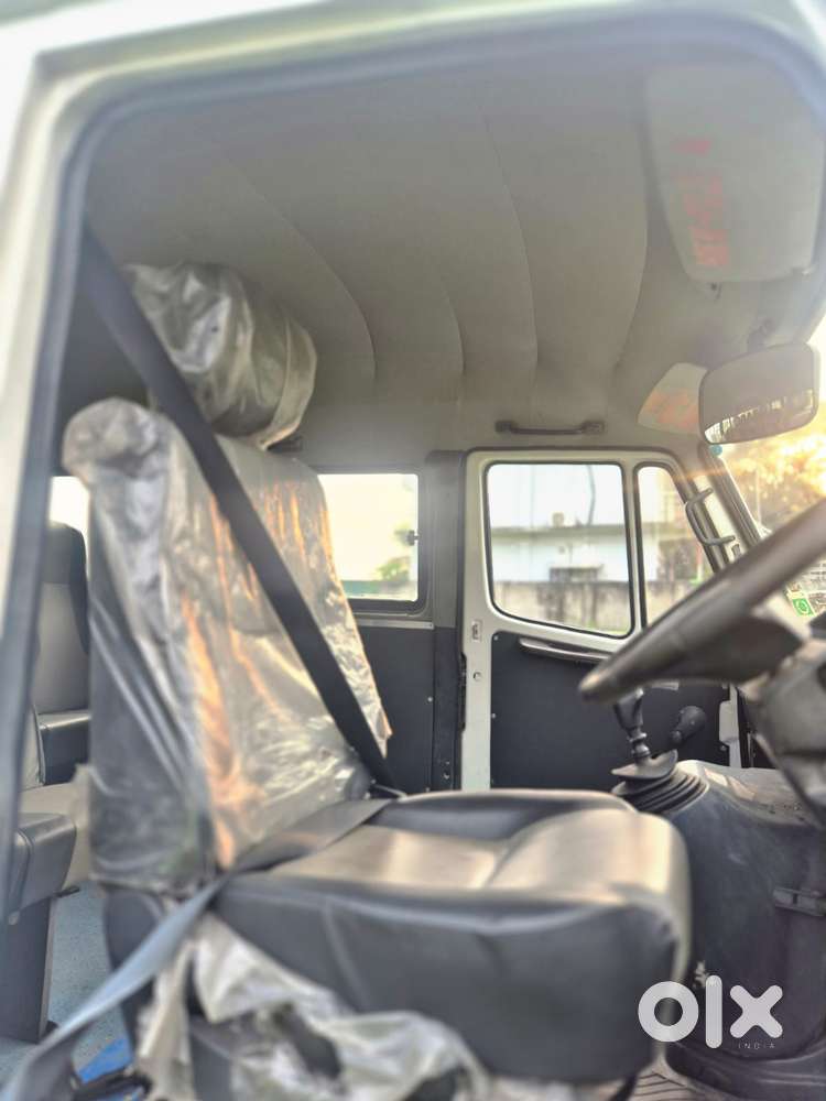 Force Motors Trax Cruiser Classic Bsiii, 2014, Diesel