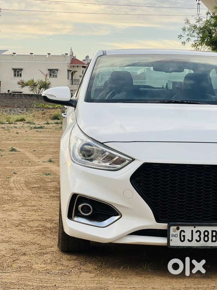 Hyundai Verna 1.6 Sx (o) Crdi, 2018