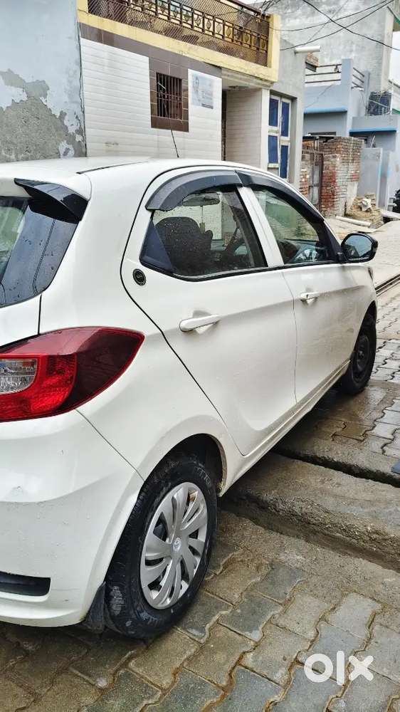 Tata Tiago 2024 Petrol 21000 Km Driven