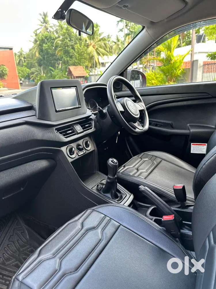 2023 Brezza Single Owner Petrol &  Company Fitted Cng 10484 Km