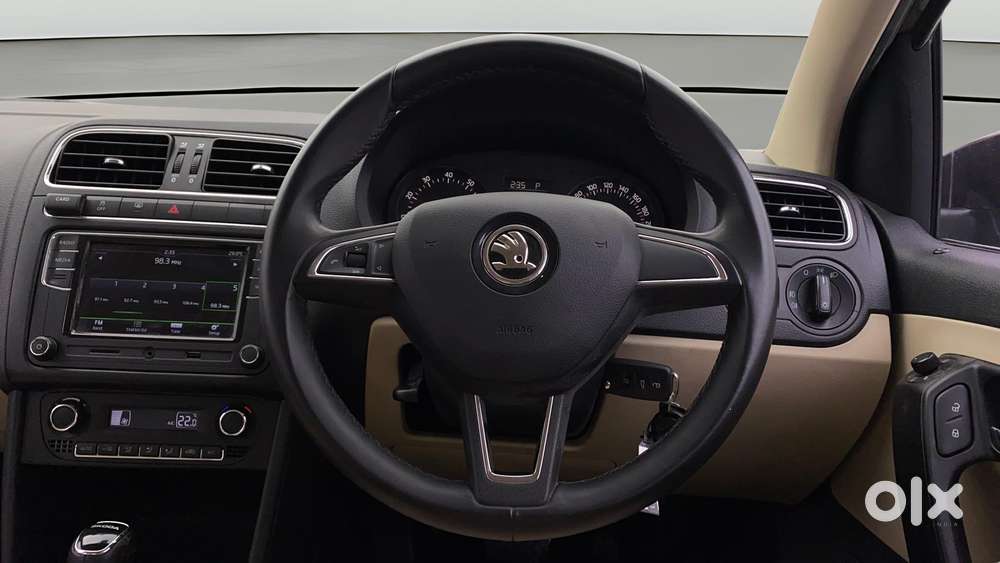 Skoda Rapid 1.0 Ambition Tsi At, 2020, Petrol