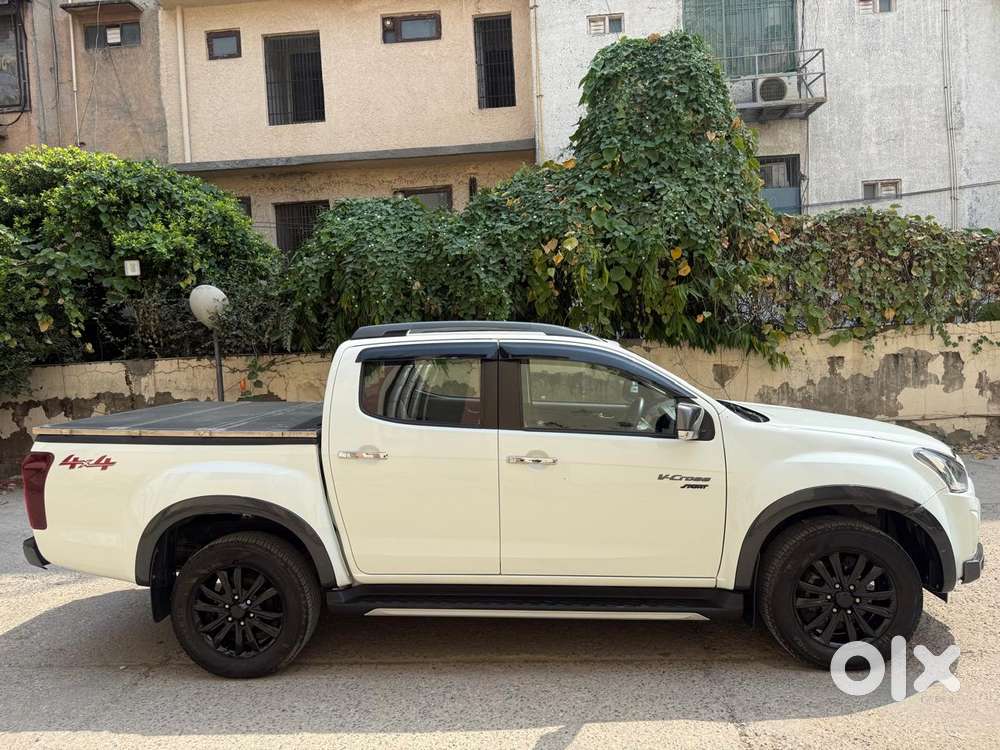 Isuzu D-max V-cross 4x4, 2025, Diesel