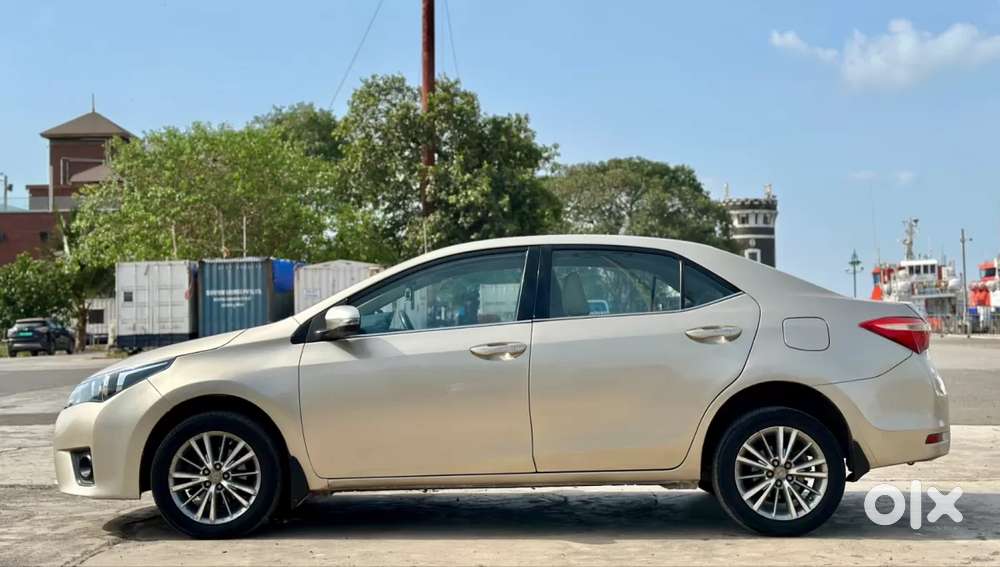 Toyota Corolla Altis 1.8g Limited, 2015, Petrol