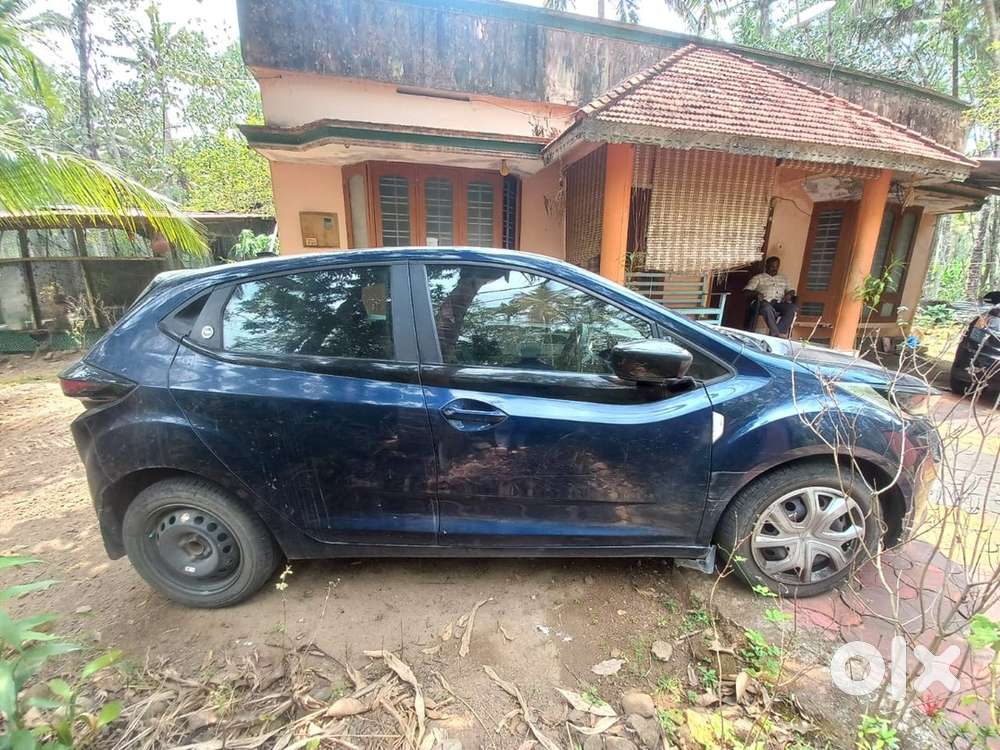 Tata Altroz 2023 Petrol Well Maintained