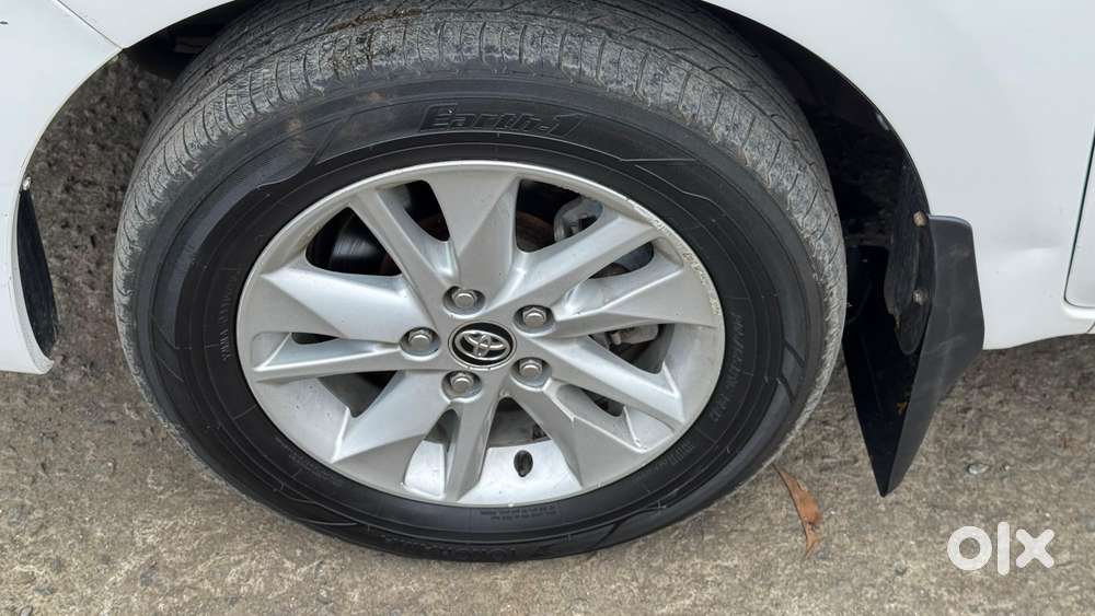 Toyota Innova Crysta 2.4 G Mt 8s, 2017, Diesel