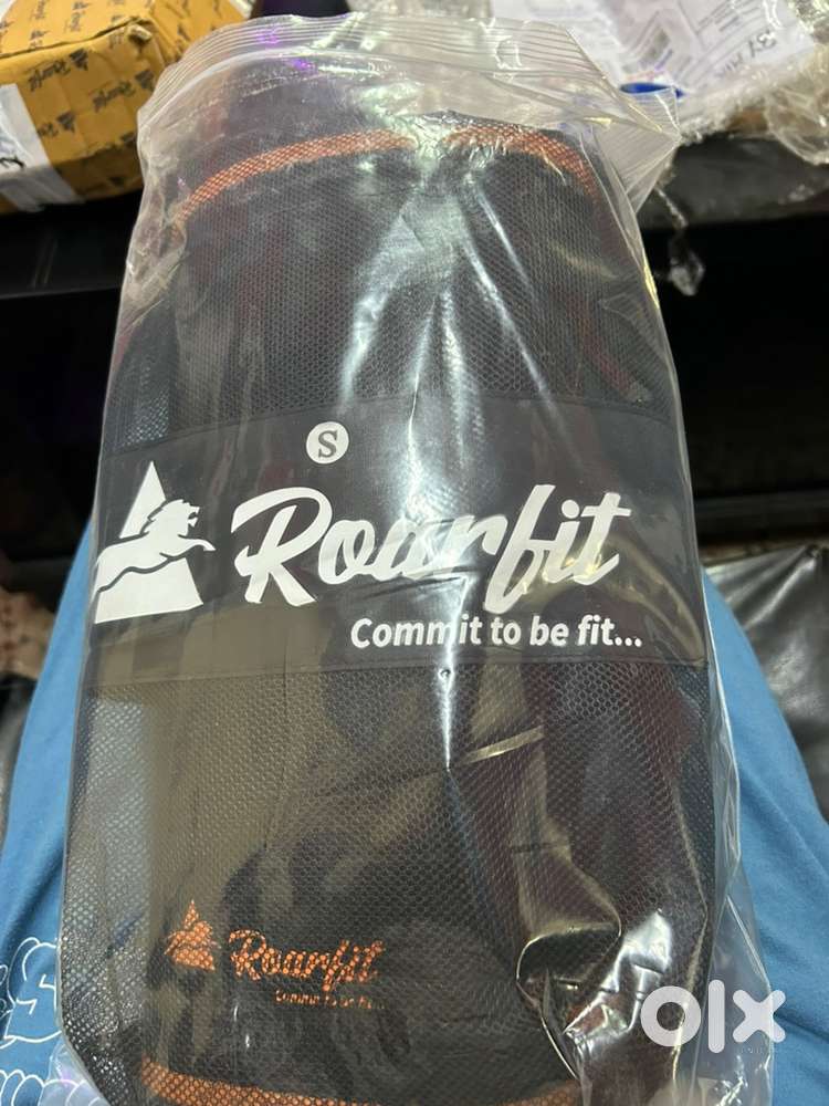 Roarfit 2.0 knee sleeves