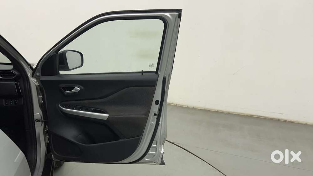 Nissan Magnite 1.0 Xv Premium Turbo Cvt, 2023, Petrol