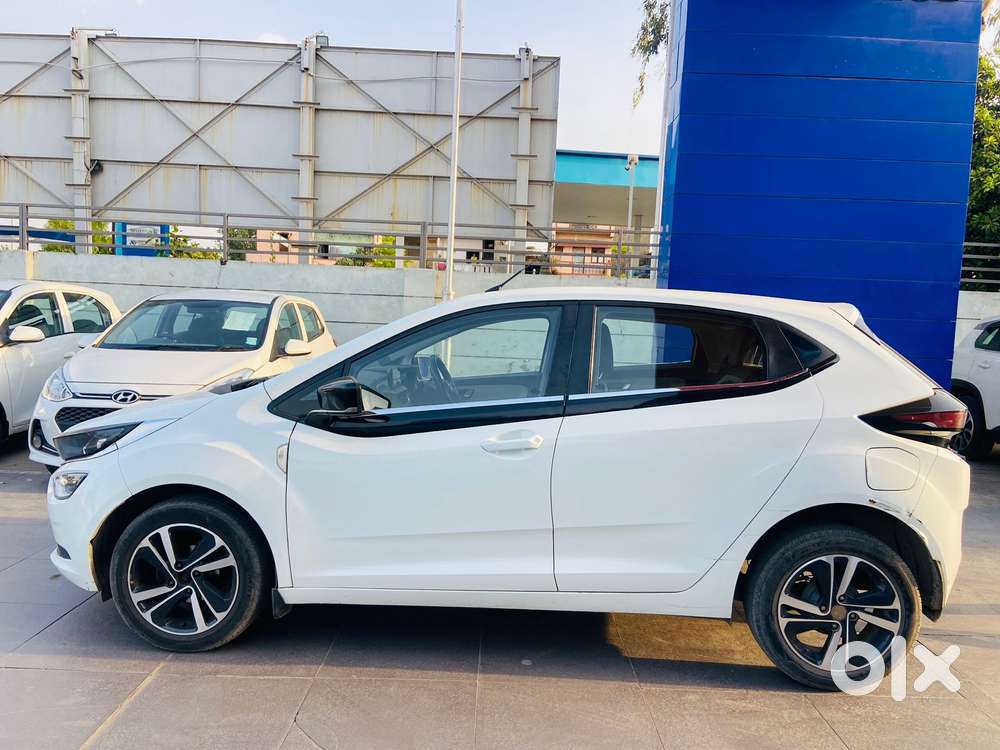 Tata Altroz Xz, 2022, Petrol