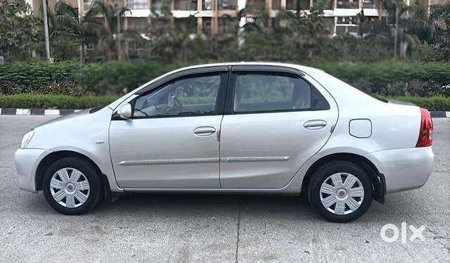 Toyota Etios 2010-2012 G, 2011, Petrol
