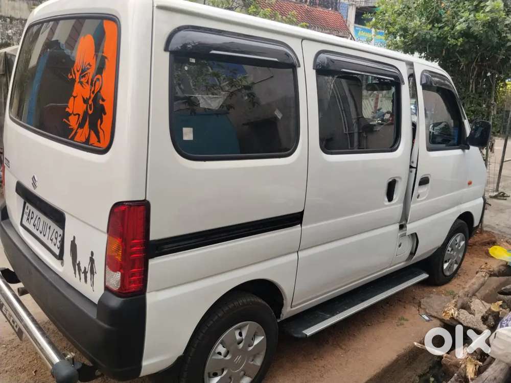 Urgent Sell Maruti Eeco White Colour Brand New Condition