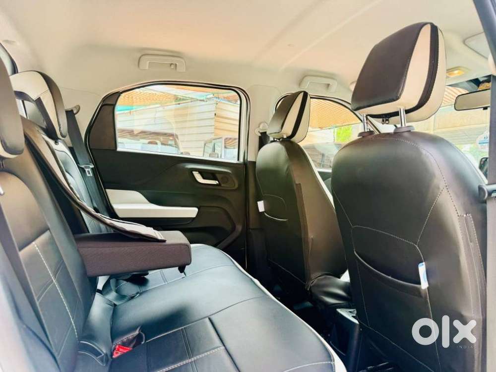Tata Punch 1.2 Revotron Creative Dual Tone, 2021, Petrol