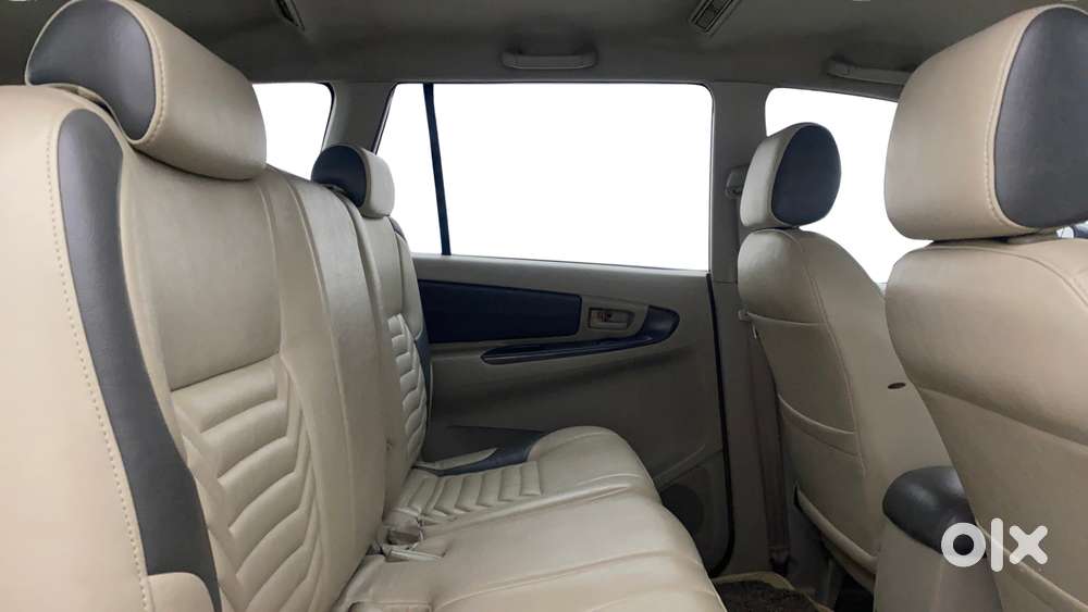 Toyota Innova 2.5 Gx (diesel) 8 Seater, 2014, Diesel
