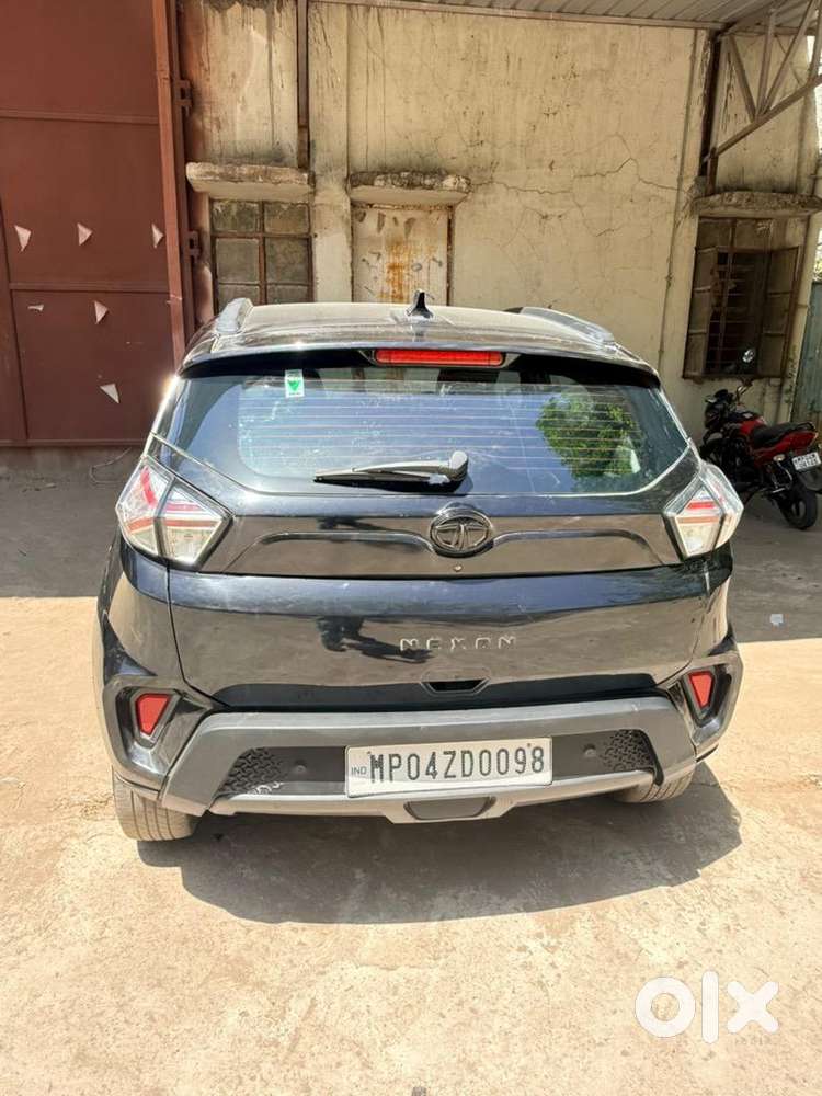 Tata Nexon Xz Plus (s) Diesel Dark Edition 2023