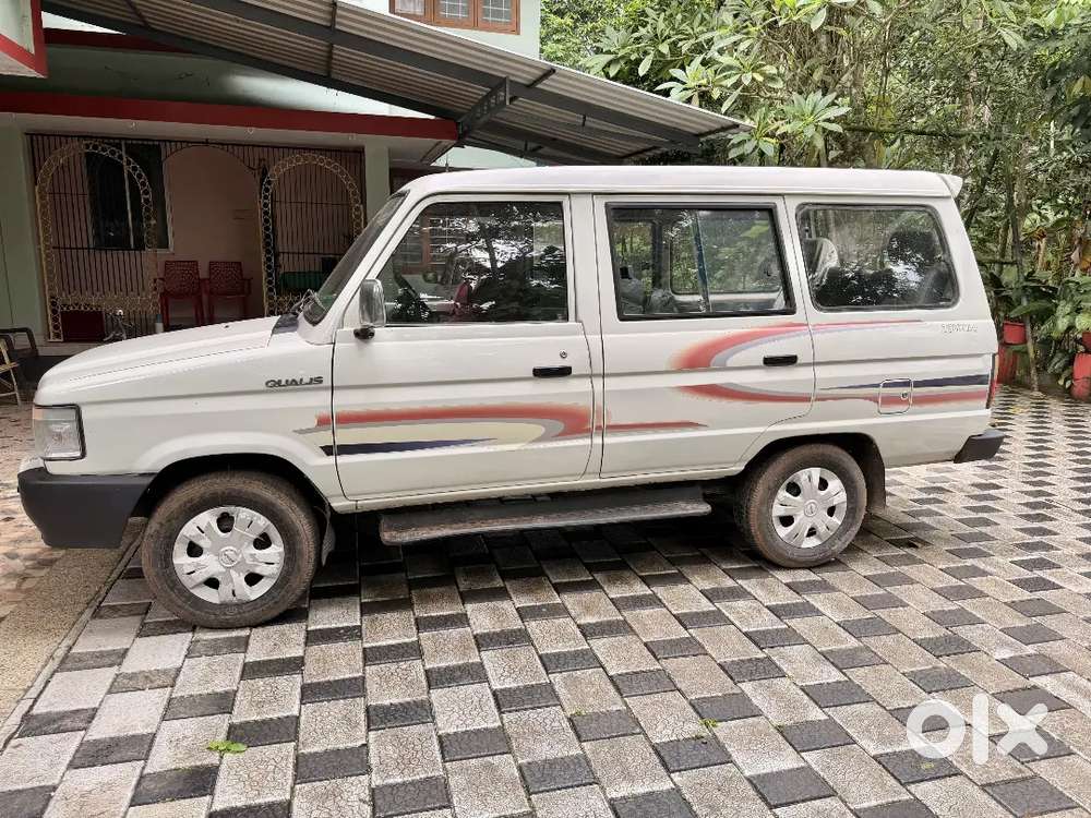 Toyota Qualis