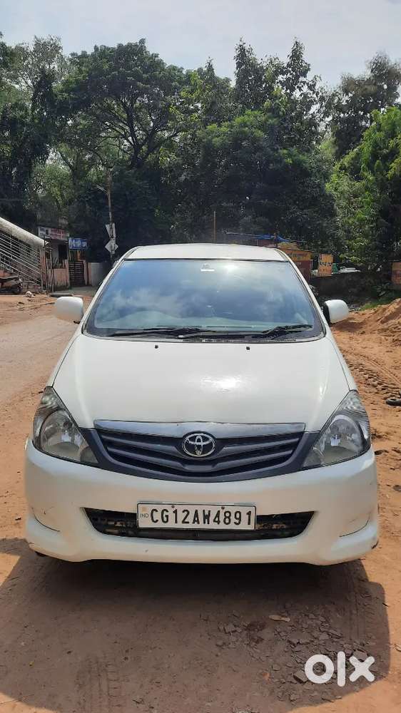 Toyota Innova 2010 Diesel 135000 Km Driven