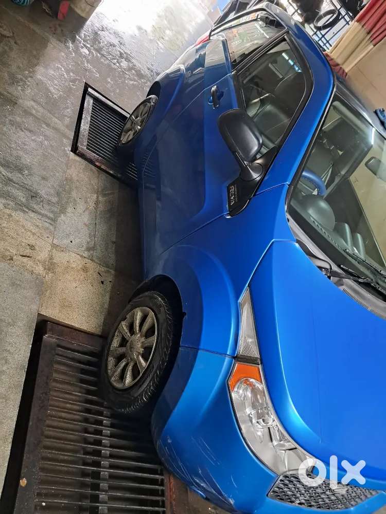 Selling Mahindra E2o