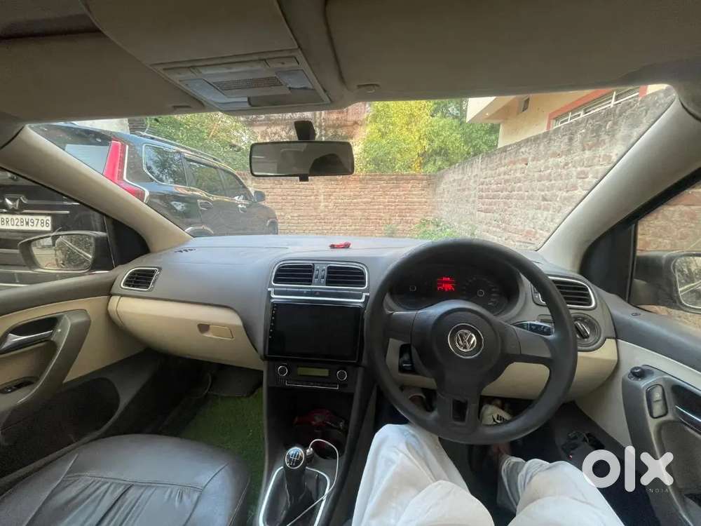 Volkswagen Vento 2011 Petrol 61335 Km Driven