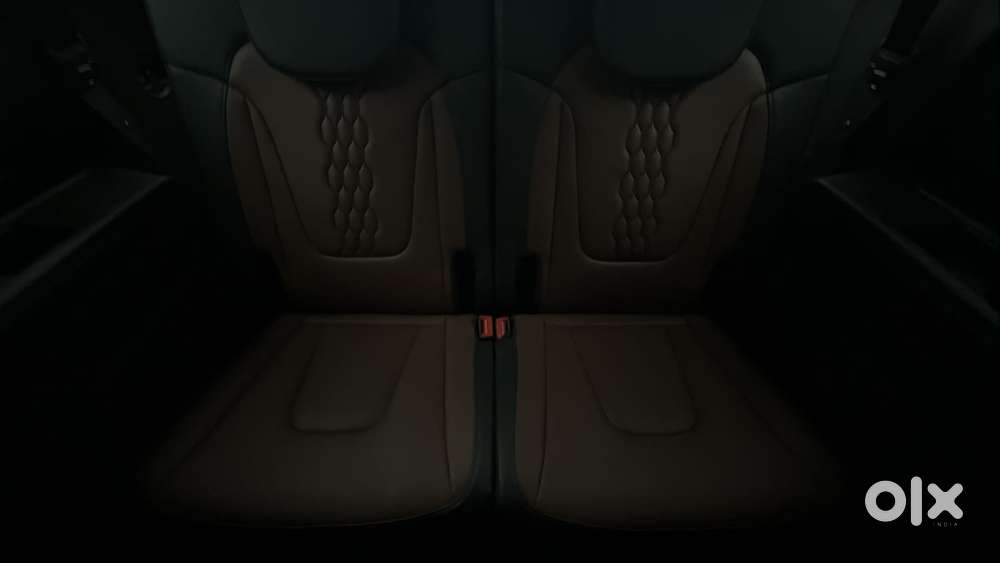 Hyundai Alcazar Signature (o) 6 Str 1.5 Petrol Dct, 2023, Petrol