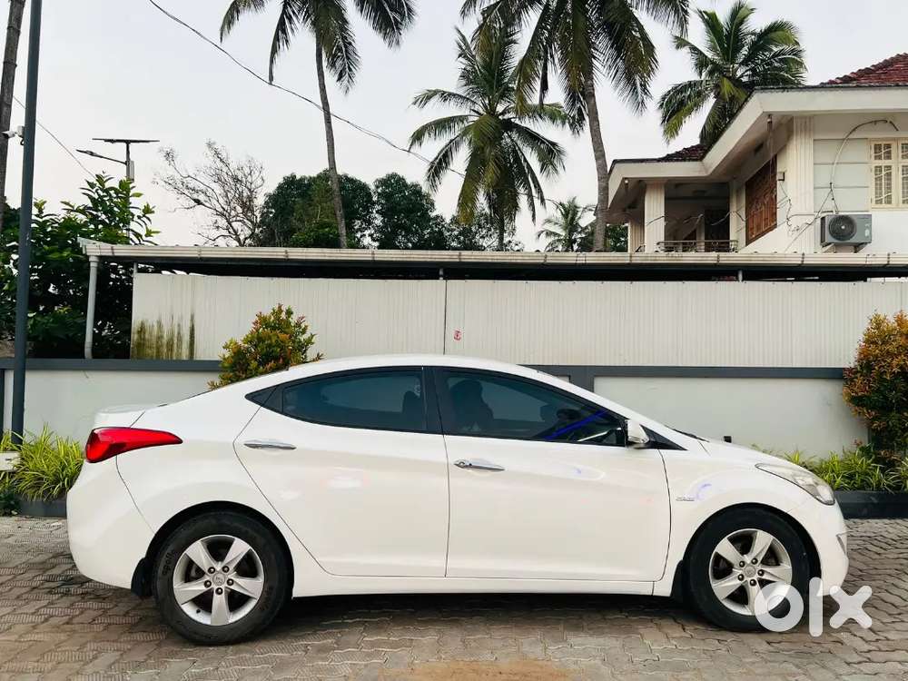 Hyundai Elantra 2013 Crdi S