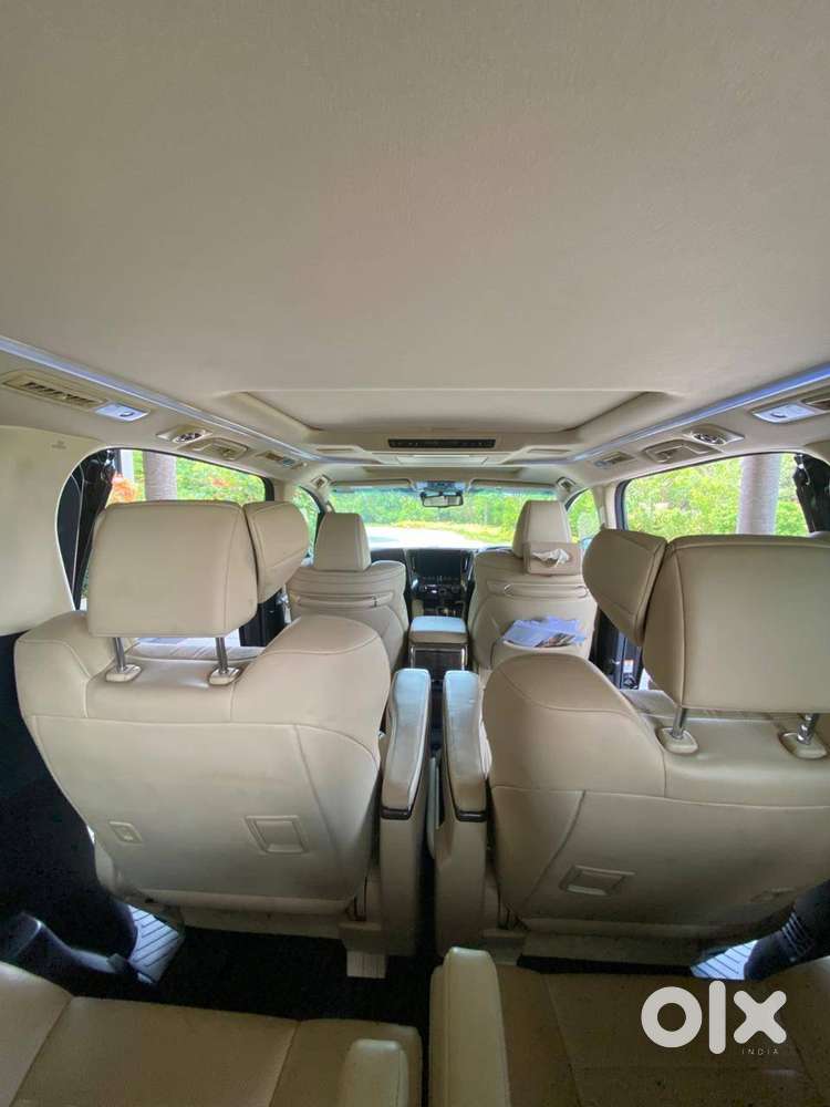 Toyota Vellfire 2021