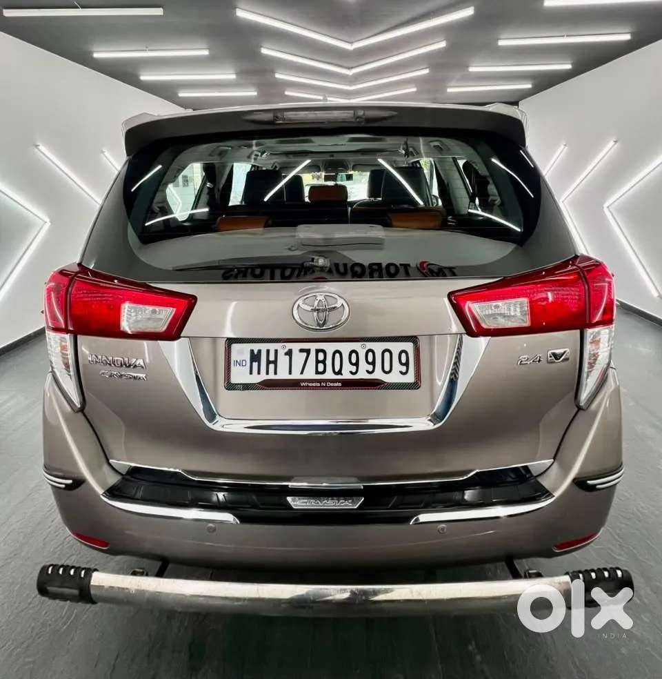 Toyota Innova Crysta 2.4 V 7 Str, 2016, Diesel