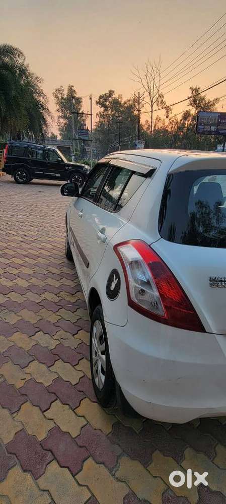 Maruti Suzuki Swift Vdi, 2012, Petrol