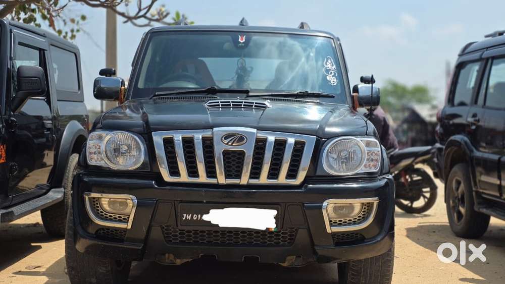 Mahindra Scorpio 2010 Petrol Well Maintained