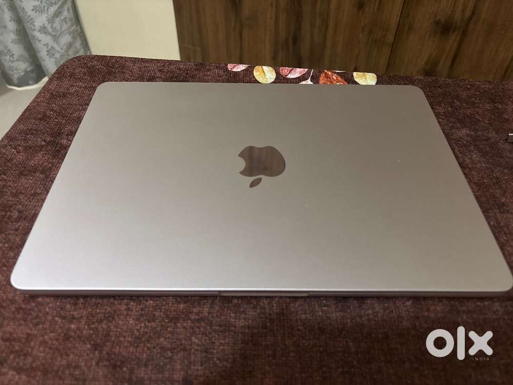 MacBookAir M2 (おまけ付) Macbook Air M2 8/256 with 92% battery 2022 Model - Computers