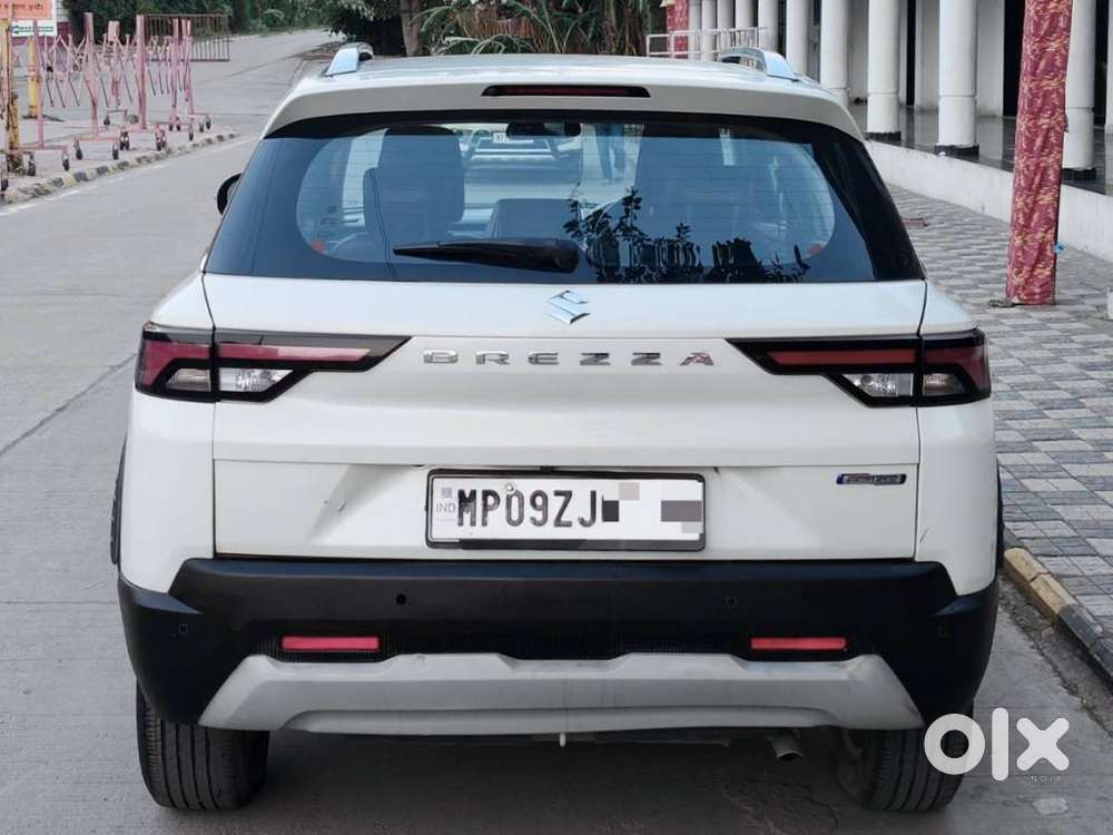 Maruti Suzuki Brezza 1.5 Zxi Smart Hybrid, 2022, Petrol