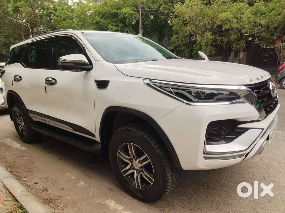 Toyota Fortuner [2021-ongoing] 2.8 2wd Diesel At, 2023, Diesel