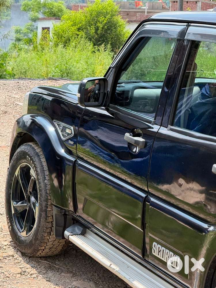 Mahindra Scorpio Classic 2021 Diesel Manual