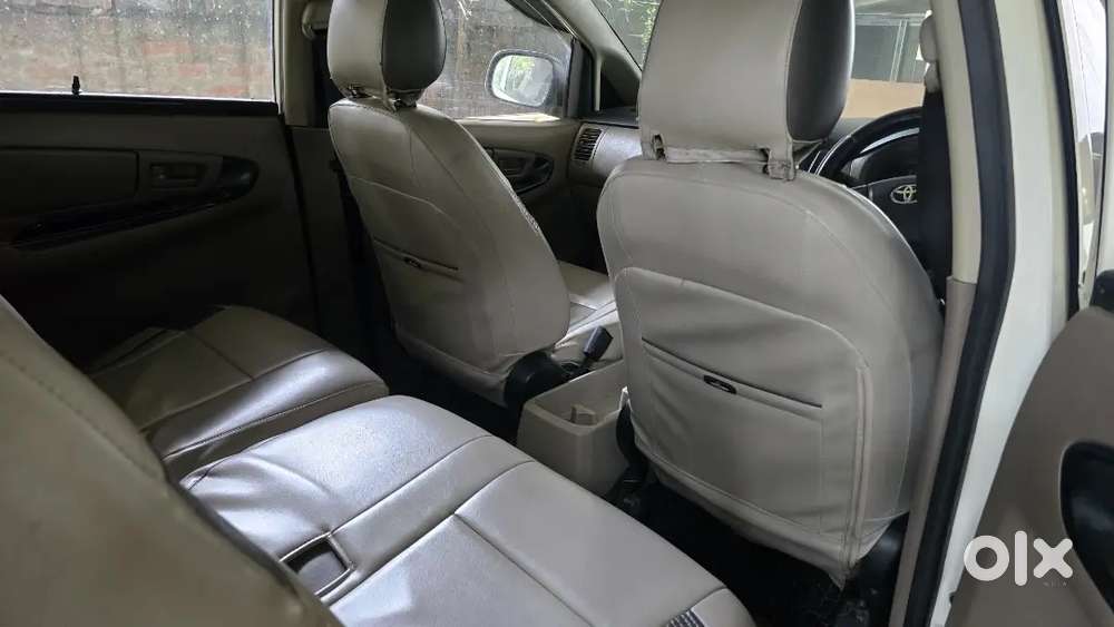 Personal Used Innova, Low Maintenance Car.. Existent Condition,