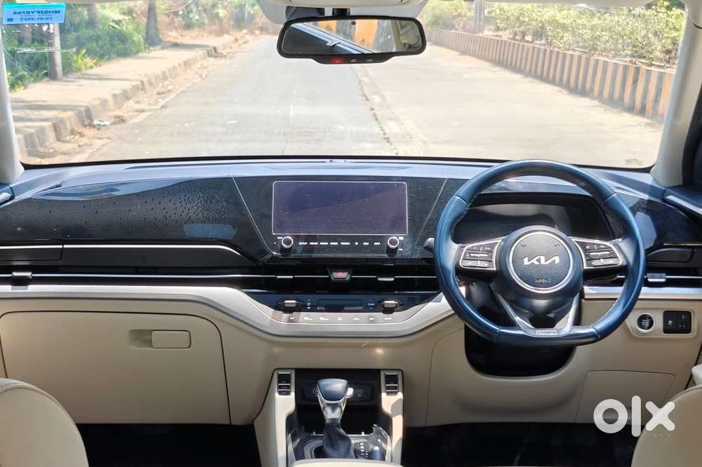 Kia Carens 1.4 Luxury Plus Dct 7 Str, 2023, Petrol