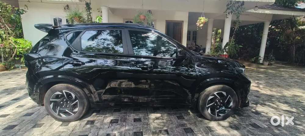 Kia Sonet 2025 Petrol 8350 Km Driven Well Maintained Bought For My Son