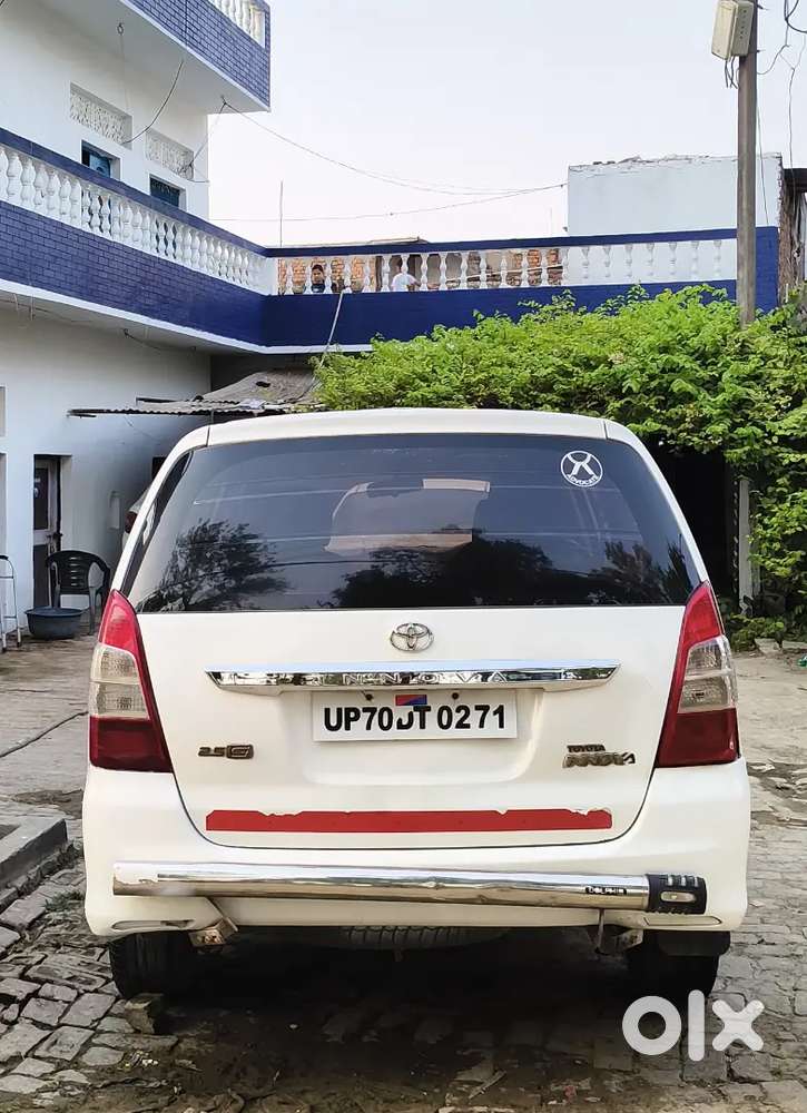 Toyota Innova 2013 Diesel 137000 Km Driven