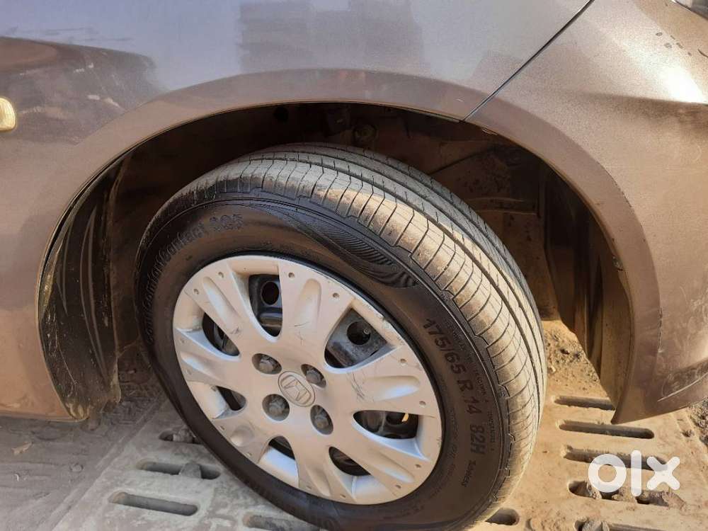 A Well-maintained, Less-driven Honda Brio S Mt(2013)