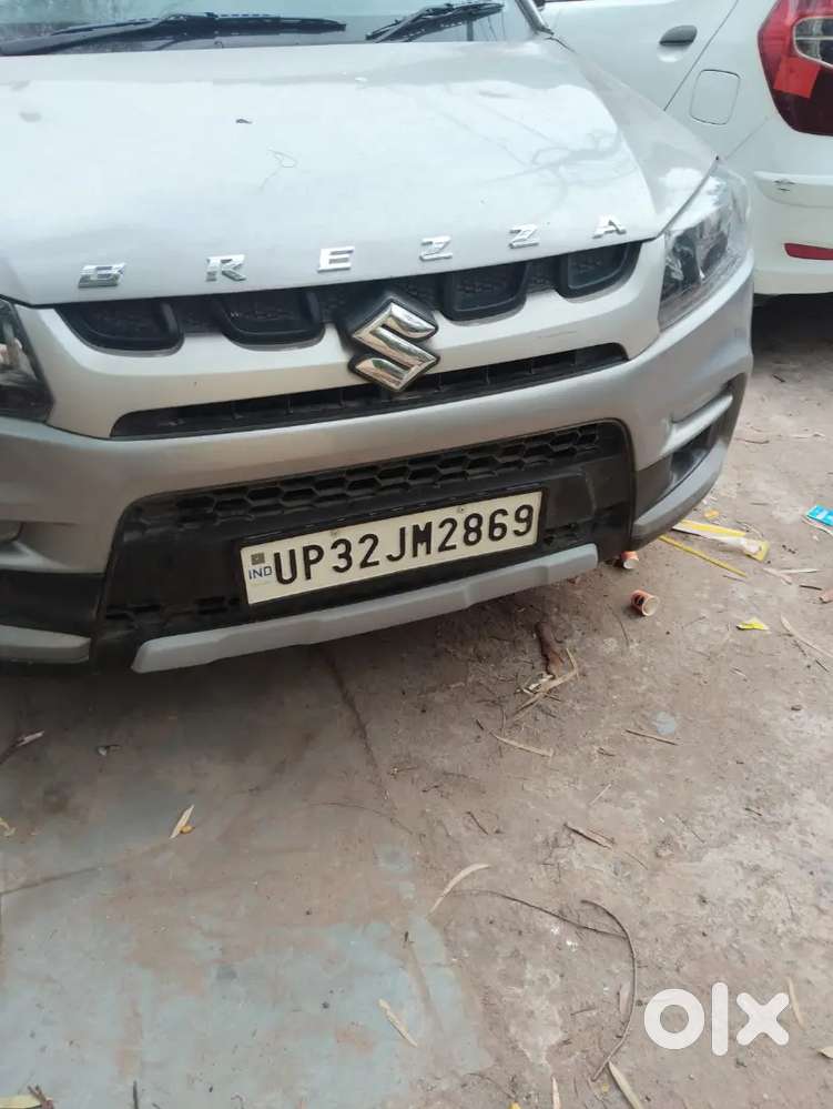 Maruti Suzuki Brezza Vdi 2018 Very Good Condition 4new Tyer