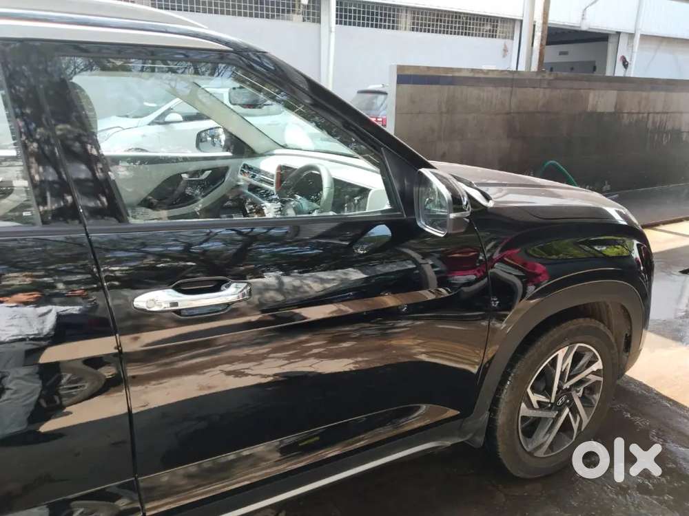 Creta Black