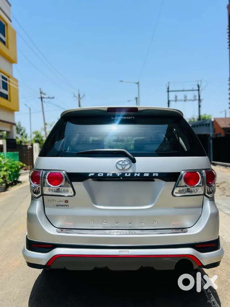 Toyota Fortuner 4*2 Amt 2014 Diesel 24800 Km Driven