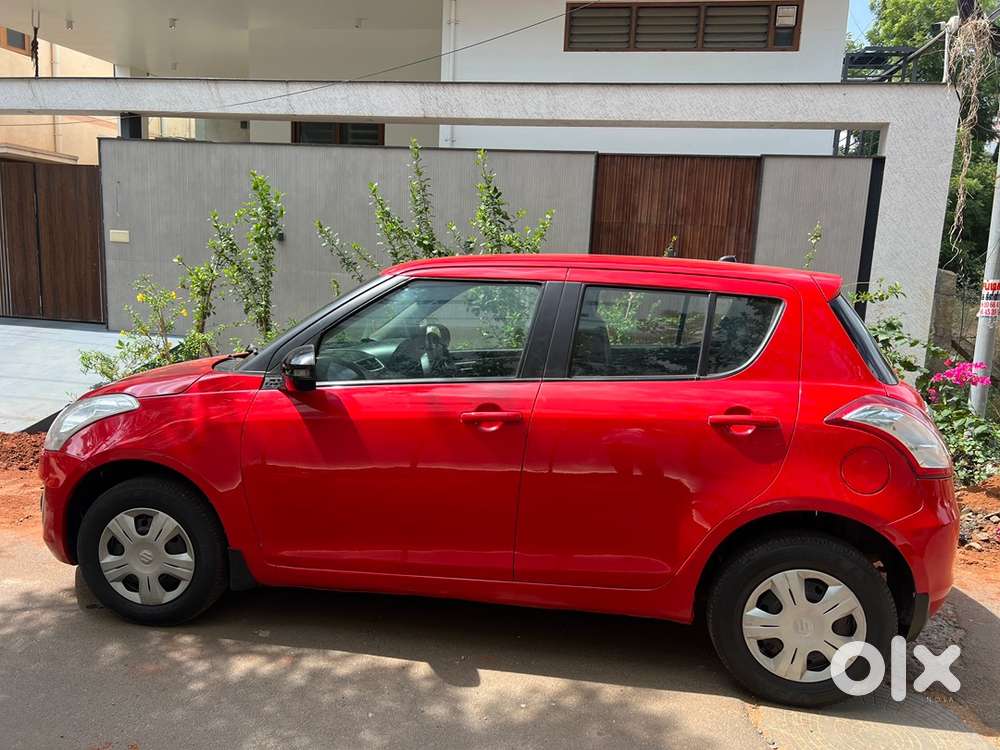 Maruti Suzuki Swift 2017 Petrol 99000 Km Driven