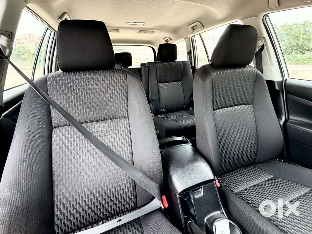 Toyota Innova Crysta [2020-ongoing] 2.4 Gx 7 Str, 2022, Diesel