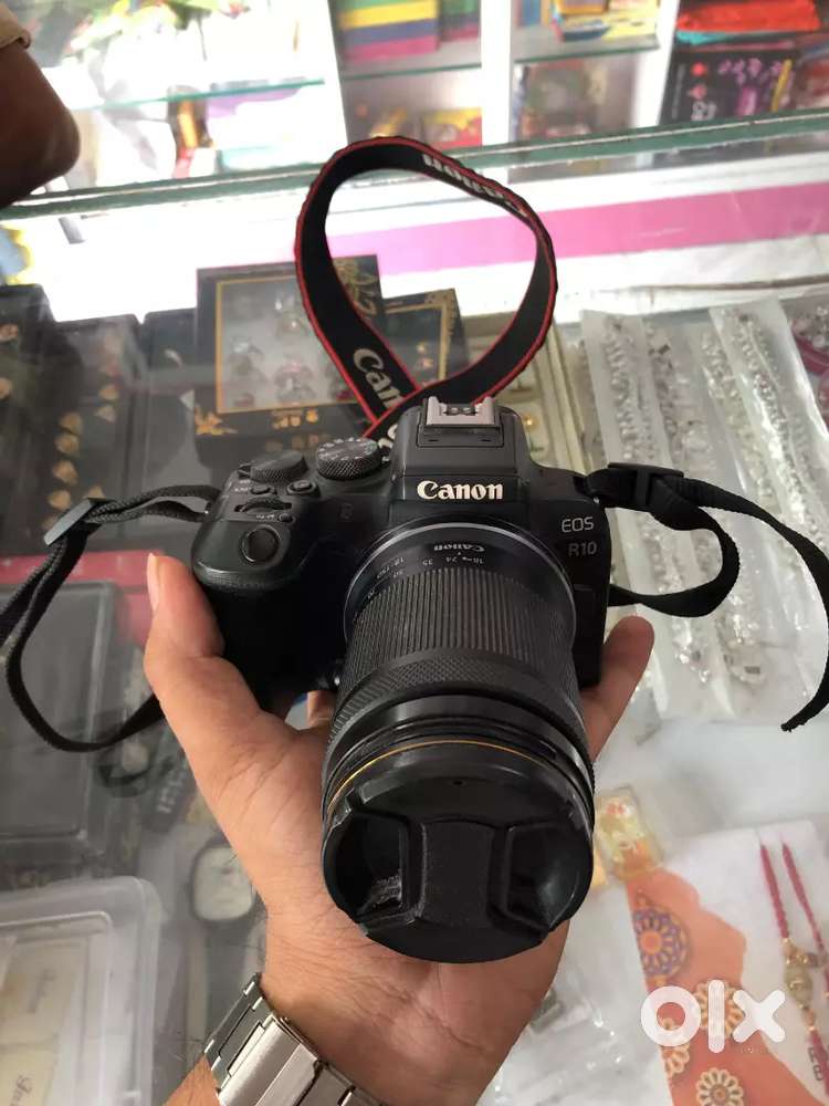 Cannon EOS R10 18-150 MM