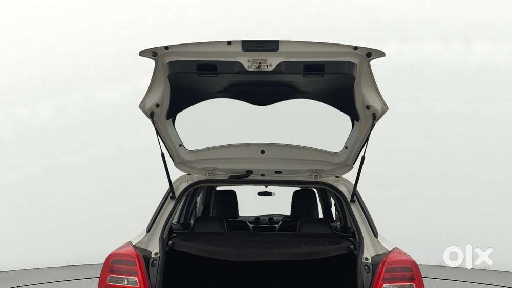 Maruti Suzuki Swift Vvt Vxi, 2022, Petrol