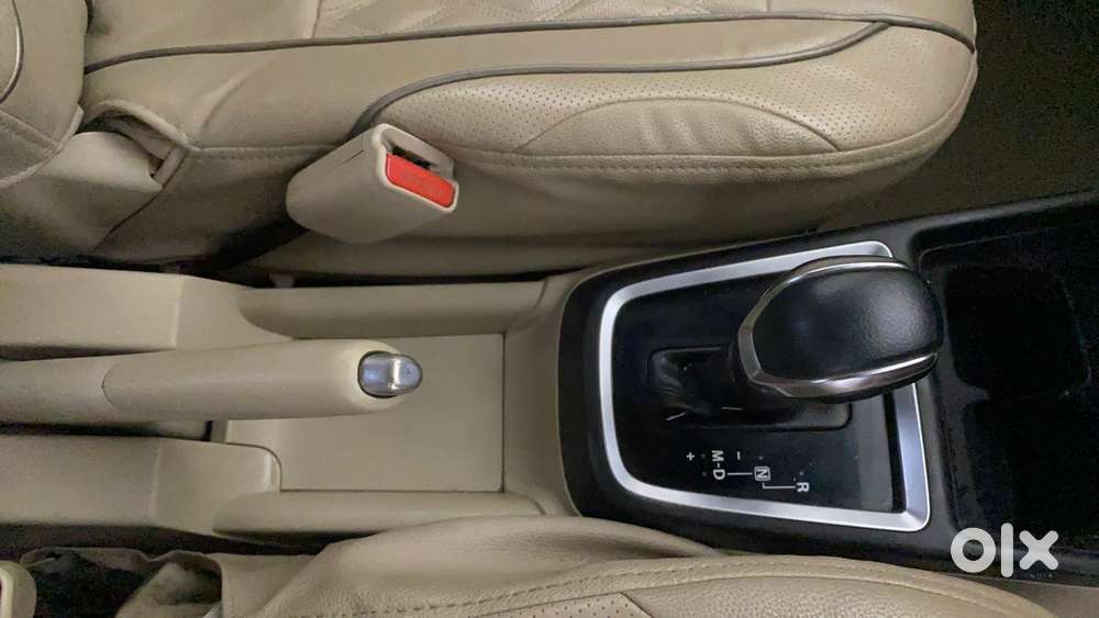 Maruti Suzuki Swift Dzire Zxi + Amt, 2017, Petrol