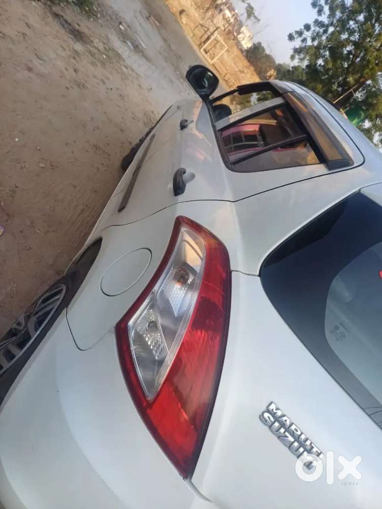 Maruti Suzuki Swift 2016 Cng & Hybrids 97000 Km Driven