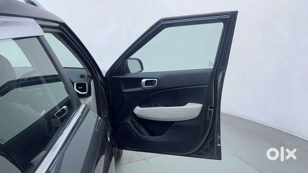 Hyundai Venue 1.2 S (o), 2025, Petrol
